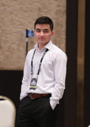 乌兹别克斯坦队 阿齐佐夫·科米尔容